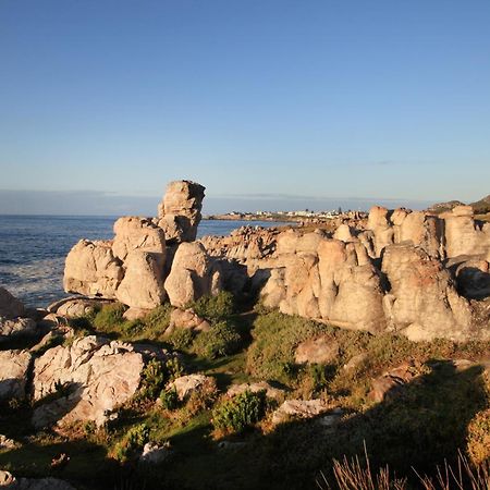 Abalone Guest Lodge Hermanus Exterior photo