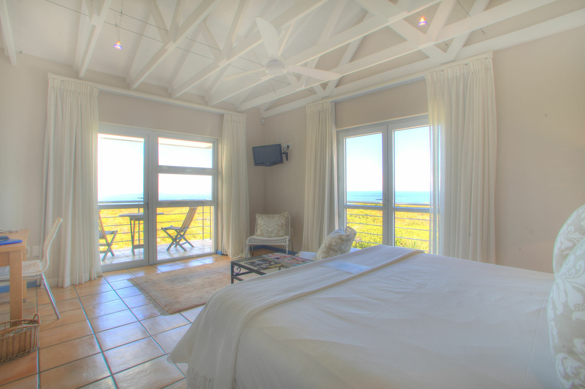 Abalone Guest Lodge Hermanus Exterior photo